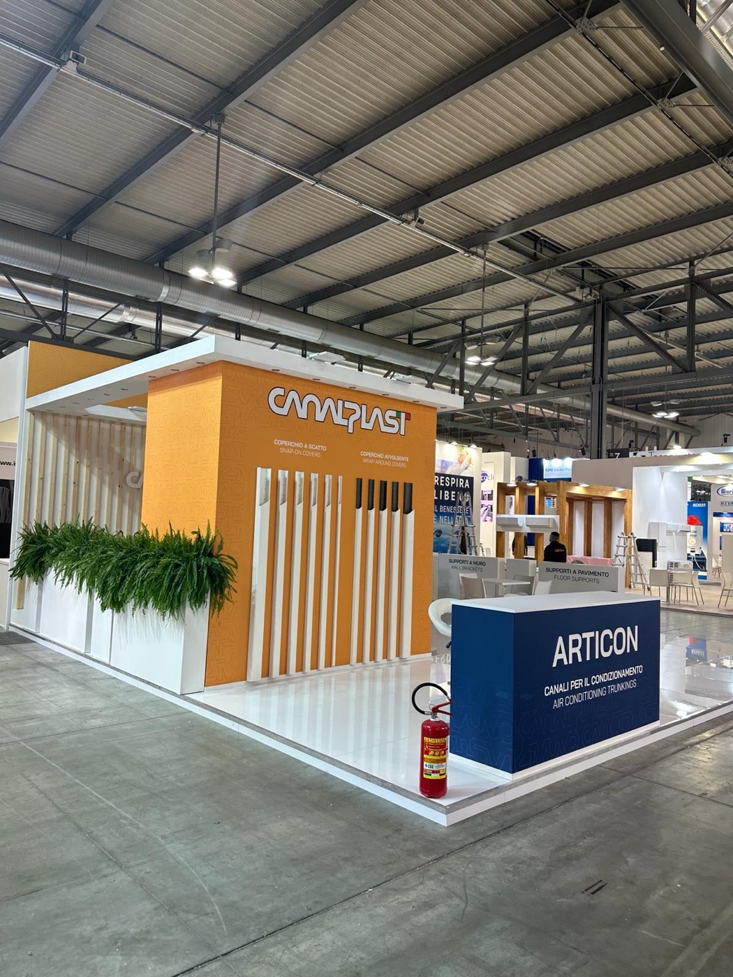 Stand fieristico - Condizionamento e canalizzazioni